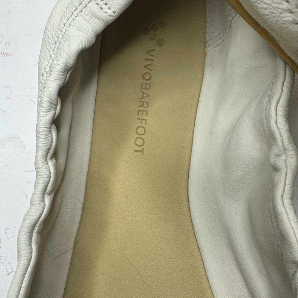 Vivo Barefoot Cream Leather Flats - Picture 3 of 6